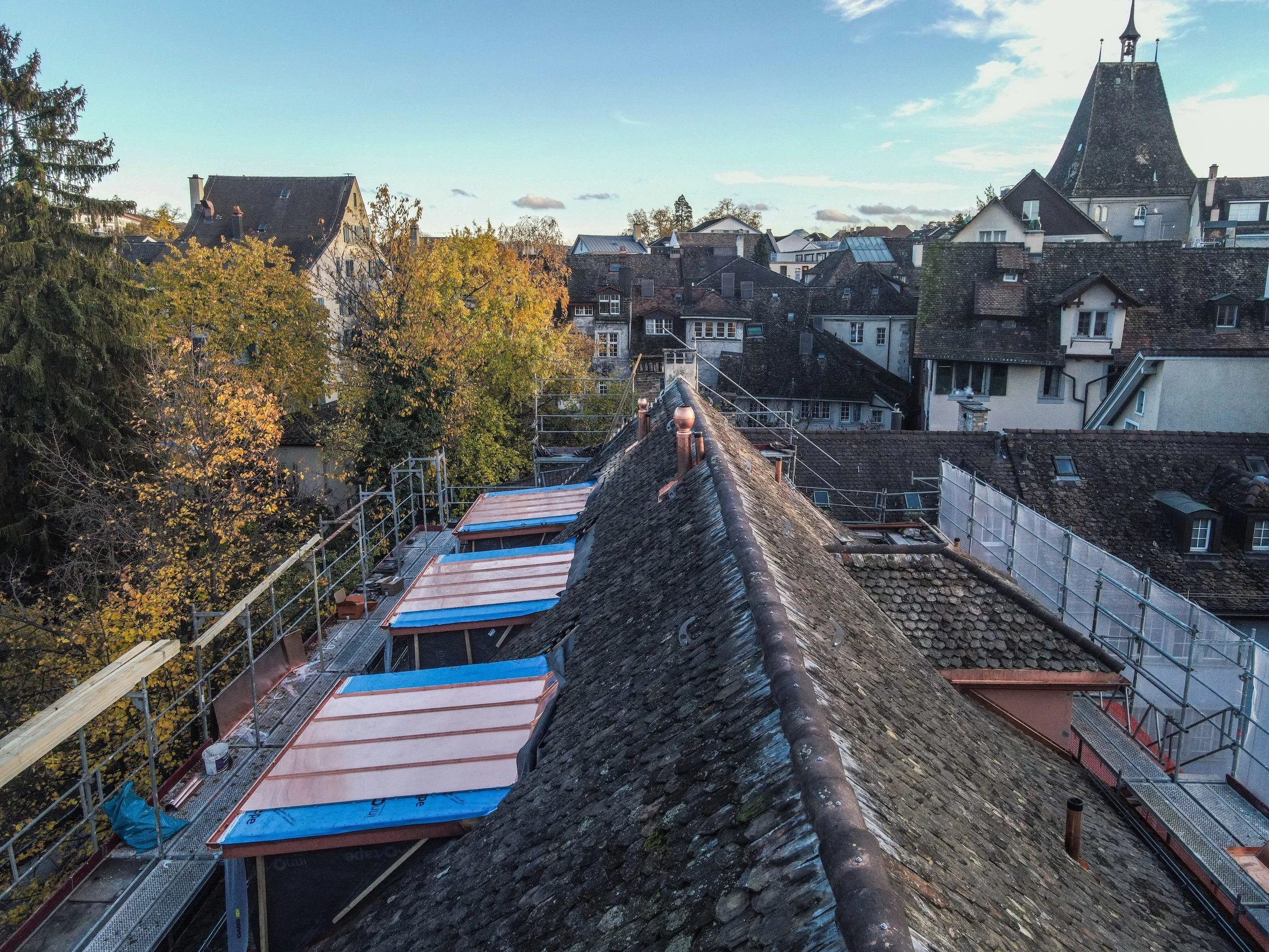 Neue Dächer in der Zürcher Altstadt