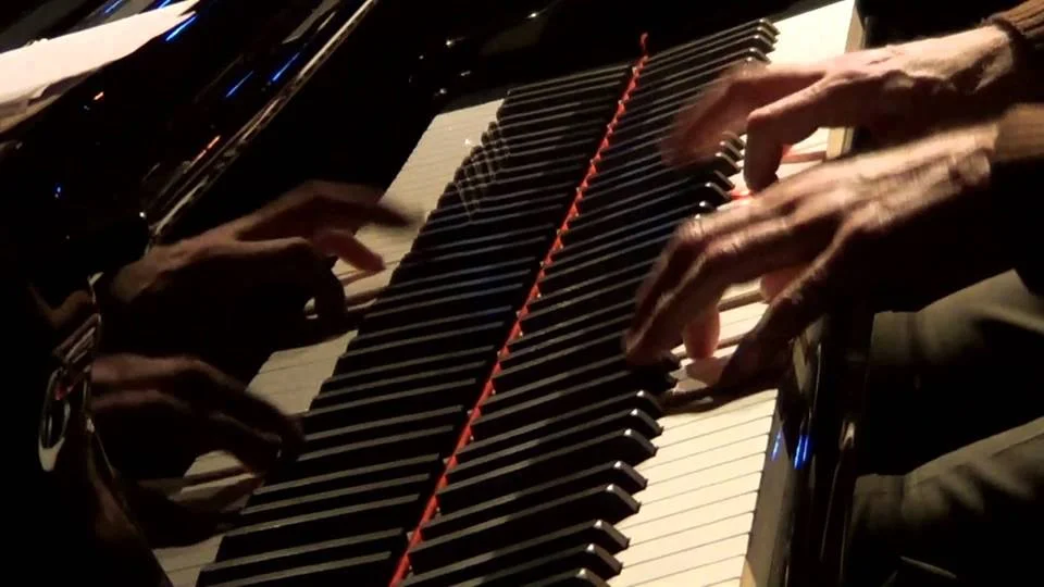 ARMEN DONELIAN SOLO PIANO: FULL MOON MUSIC