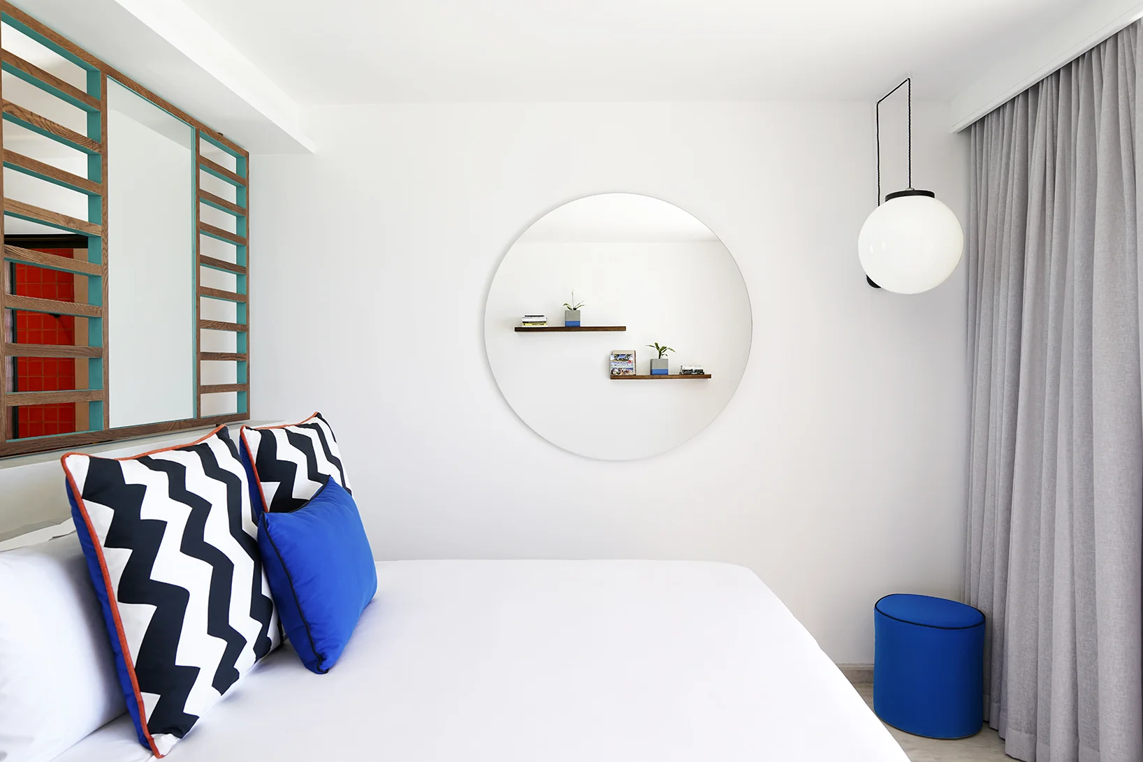 lowresRoom_221_bang_on_beach-3.jpg