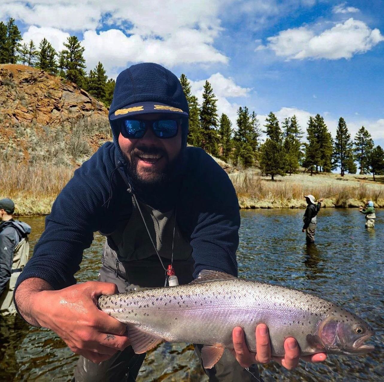 Farmer @nicholas_warren dropping bows on an audience. #pigfarmink #flyfishingsaveslives #flyfishing #bows #lowholer #rainbowtrout #sanjuanwormer #figparmink #wutangvspigfarm