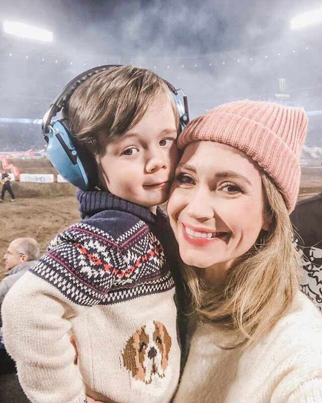 Soccer in morning⚽️⚽️motorcross at night🚴🏿&zwj;♂️🚴🏽. #HaydenPlannedTheWeekend 
Where my #boymoms at?? 💪🏼💪🏼💫
(But second picture was worth it all... #KidGotSpirit- and check stories). THANKS @supercrosslive @marquecomm 
@feldentertainment .
#