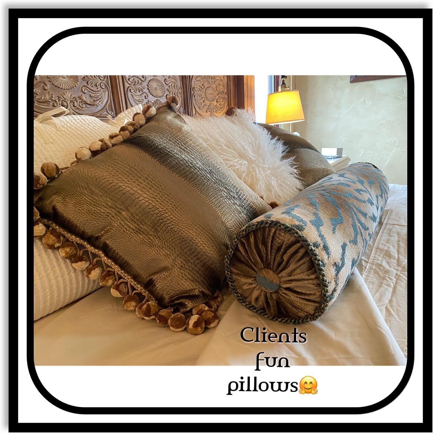 Animal prints, yes please! #decorativepillows #animalprints #animalfabric #interiordesigns #bedding #krughoffdesign #bolsterpillow #throws