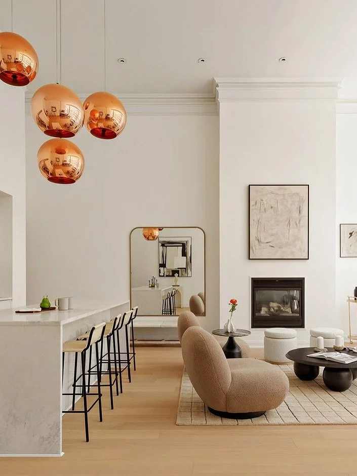 #STAGED by us 🍂 Fall is in the air, and so is the momentum of the autumn real estate market. Crisp air, golden light, and serious buyers make this season the perfect time to stand out.

📊 Staged homes sell up to 73% faster than unstaged properties,