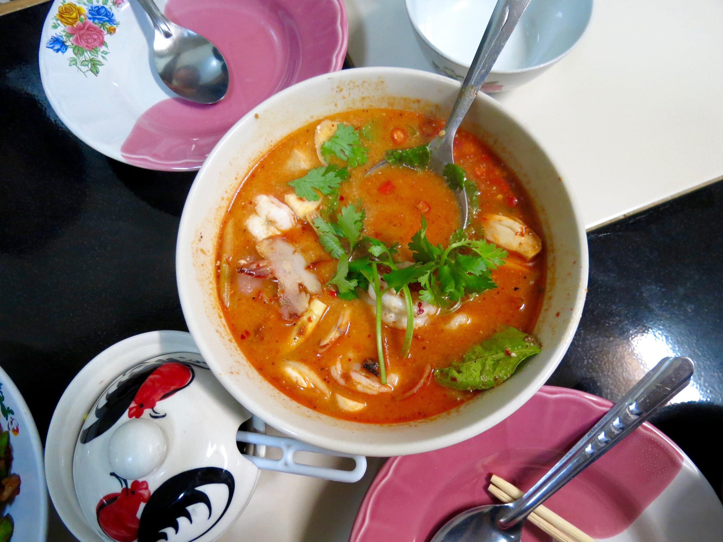 tom yum going w- prawns.jpg