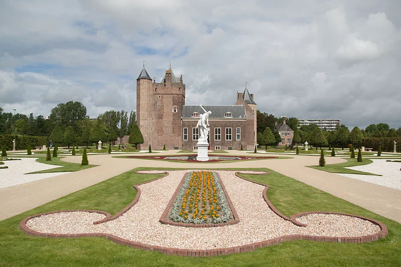 800px-21210_Kasteel_Assumburg_3.jpg