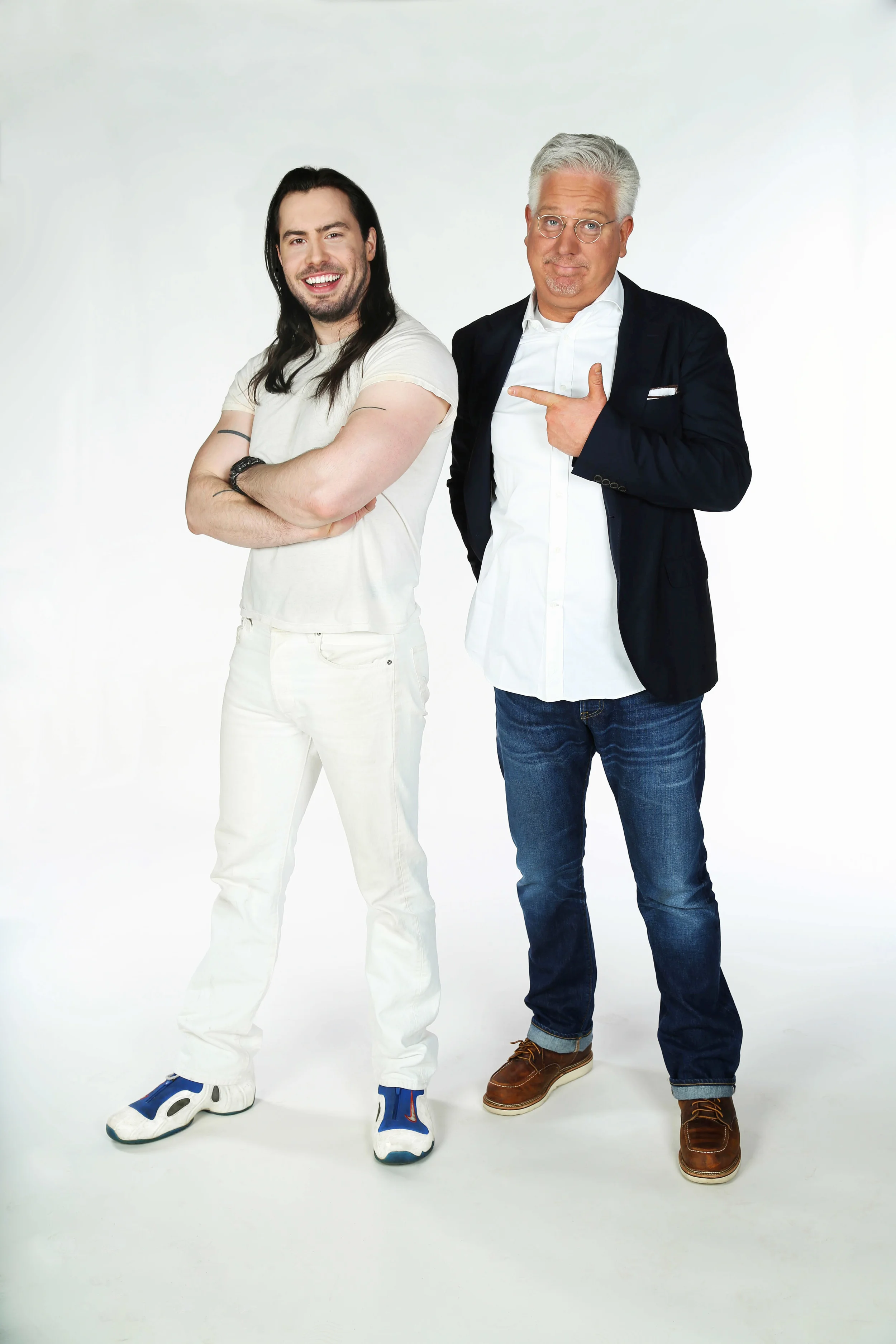 Andrew and Glenn pointing.jpg