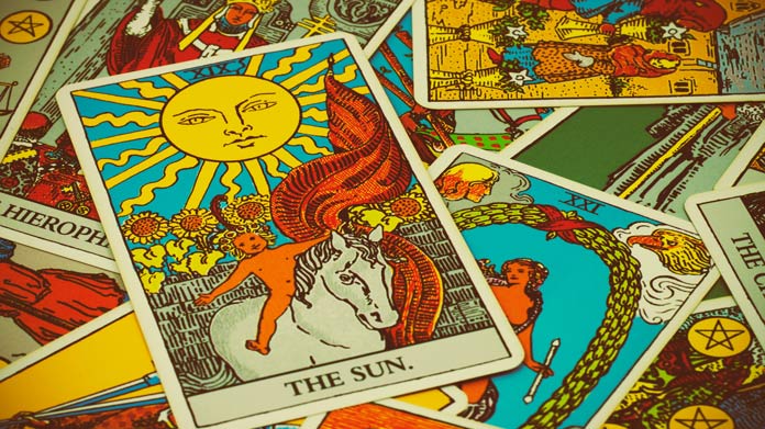 Psychic Saturday with Lisa, Debe and JLo