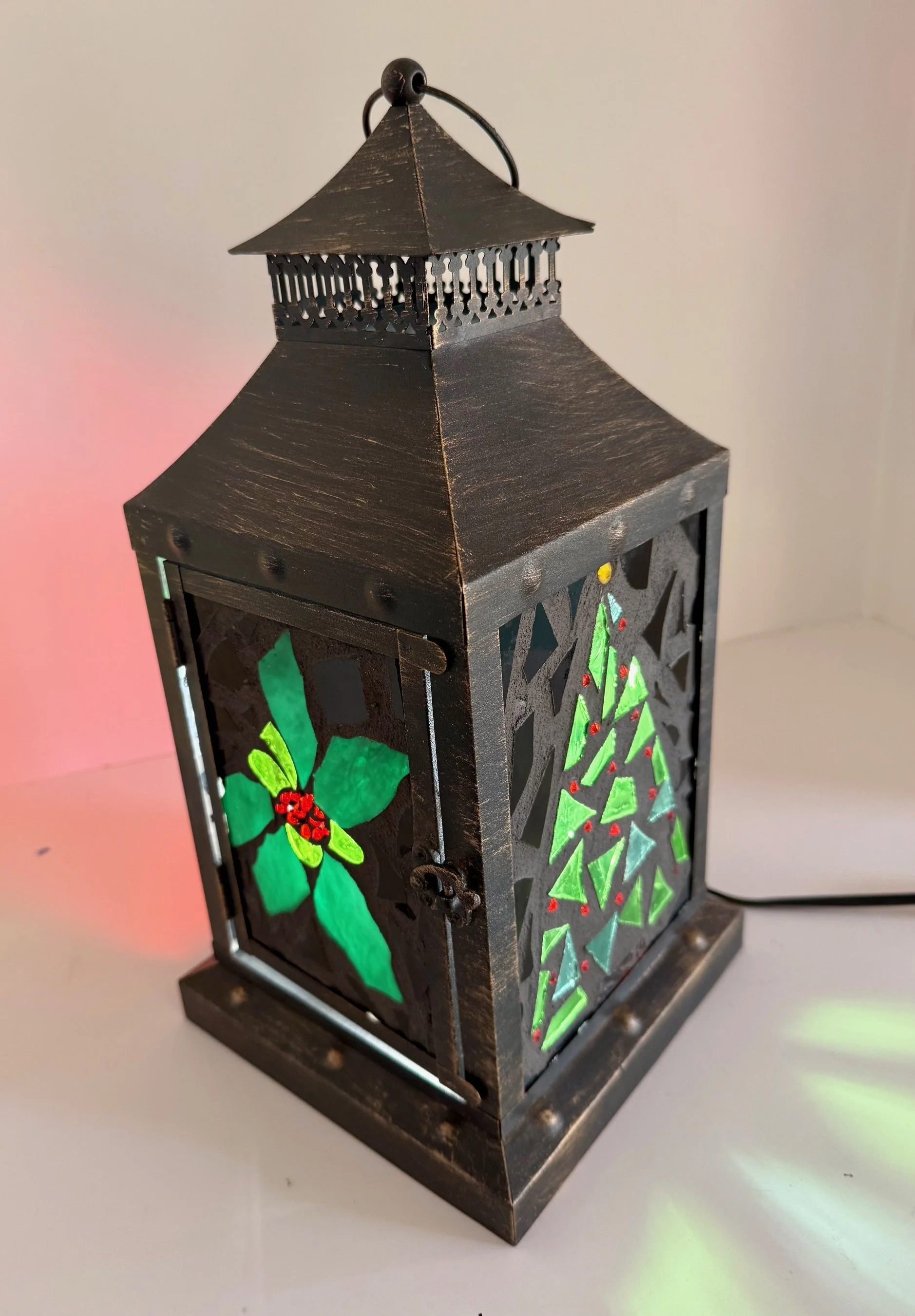 Xmaslantern3SGA7x7x14$250.jpg