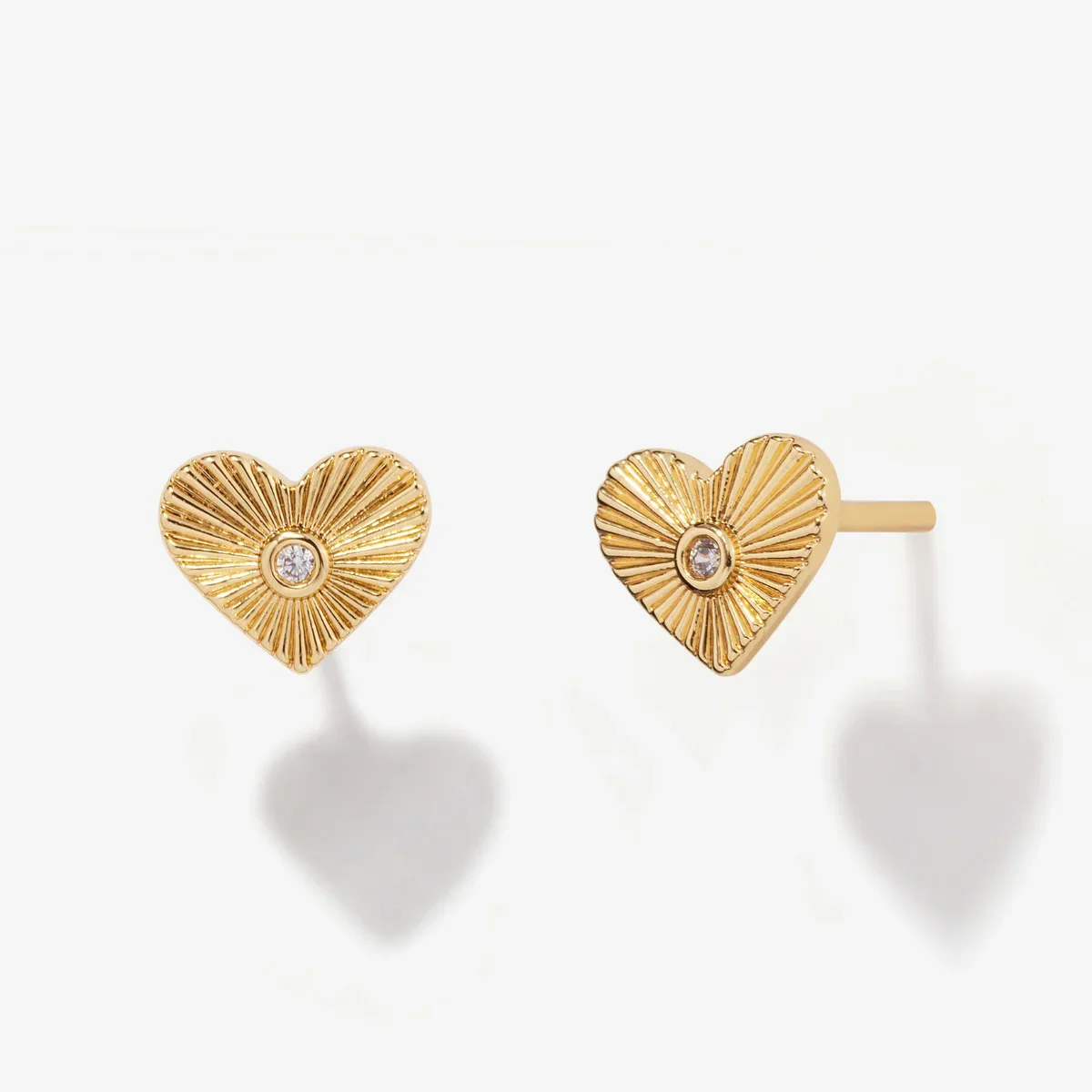 Mini-Heart-Studs-Isla.webp