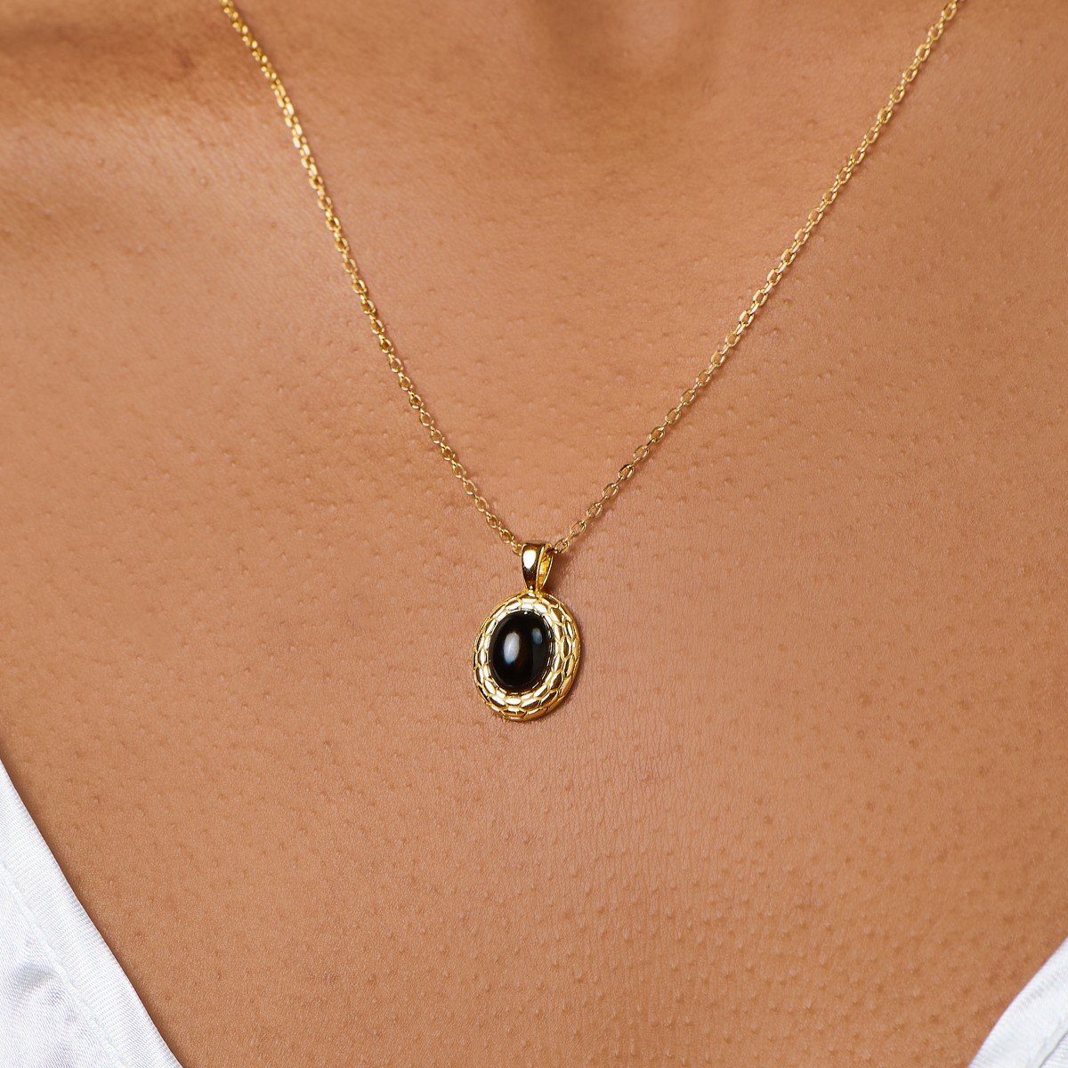 Snake-Onyx-Pendant-Necklace-2.jpg