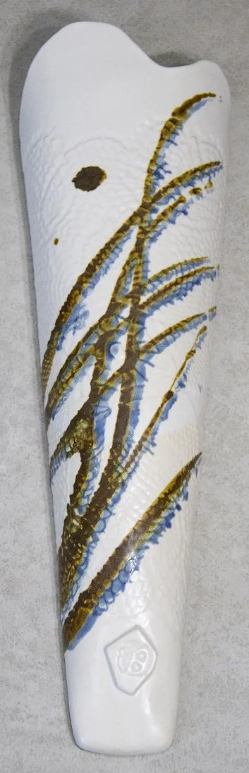 White Brown ans Blue Wall Pocket (002).jpg