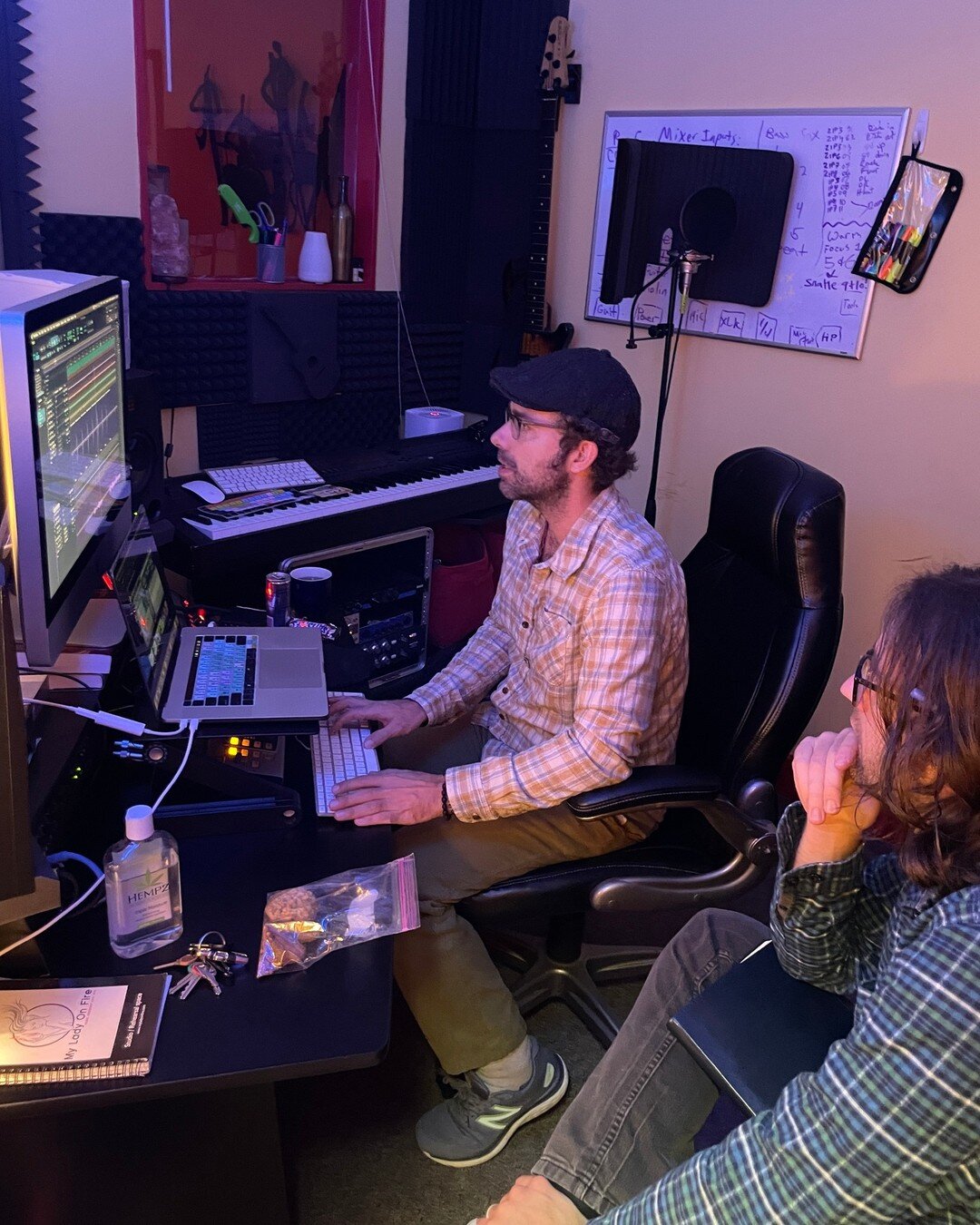 Searching for the right sounds! Our pro engineers work closely with you to bring your ideas to life 🎶 🎛 🤯

#MyLadyOnFire #recordingstudio #rehearsalspace #Boston #NewEngland #music #studio #recording #audio #engineer #protools #MLOF #HTMS #BestOfB