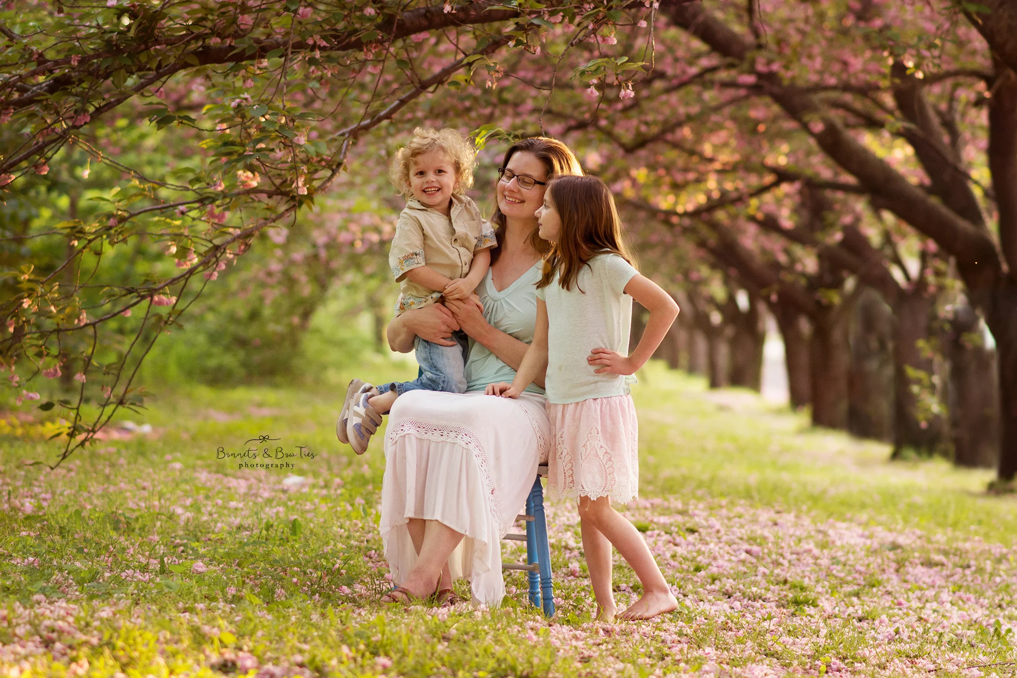 cherry blossom mommy & me session marietta pa.jpg