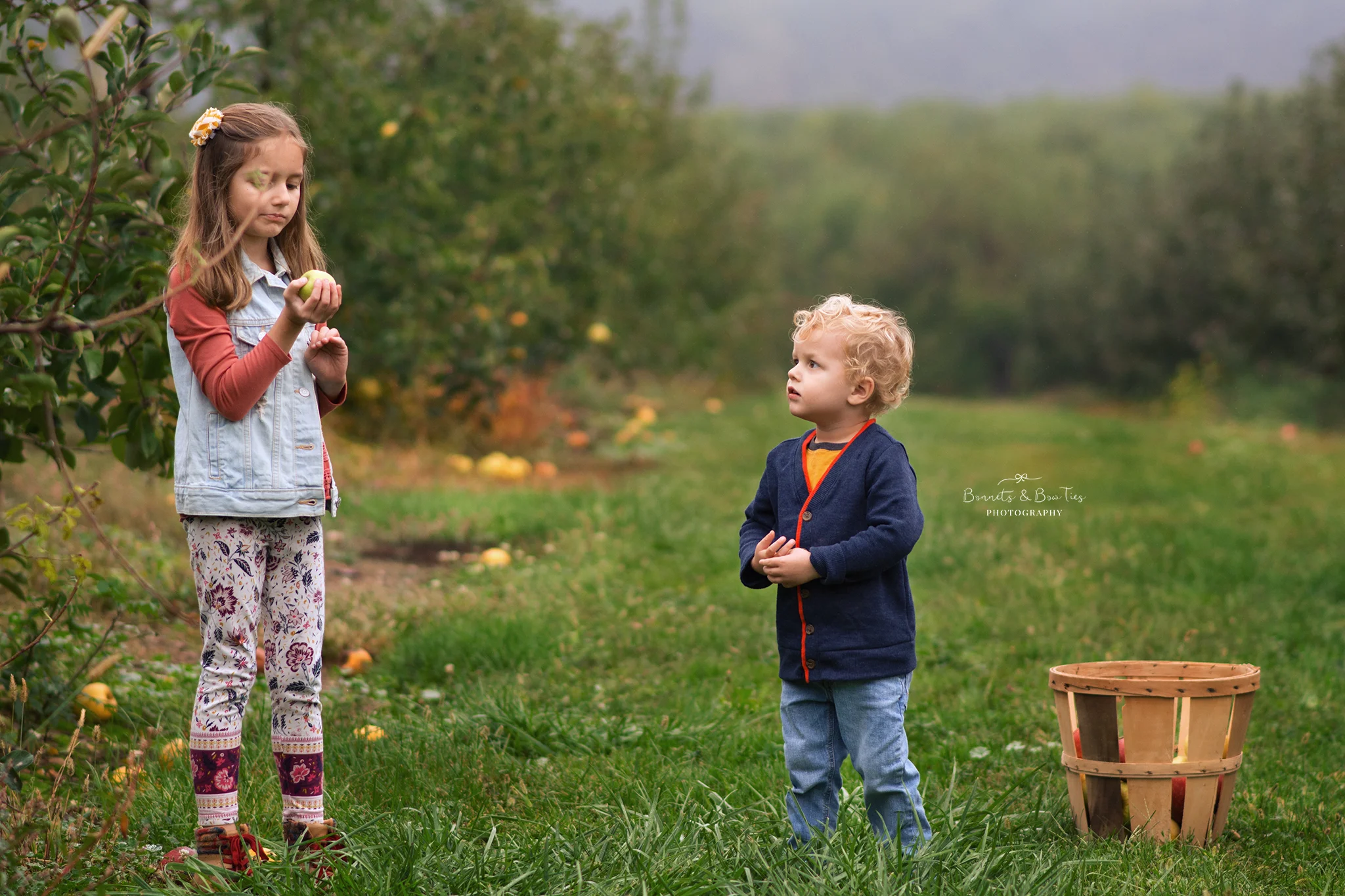 york pa photographer at forge hill orchards.jpg
