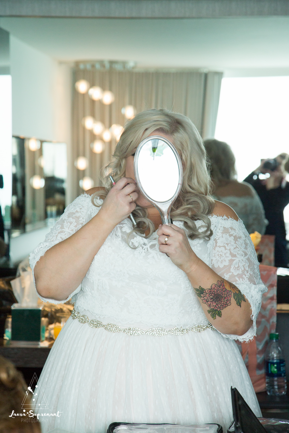 wedding_photography_chicago_wrigley_field_ravenswood_event_center_laura_suprenant (6 of 82).jpg