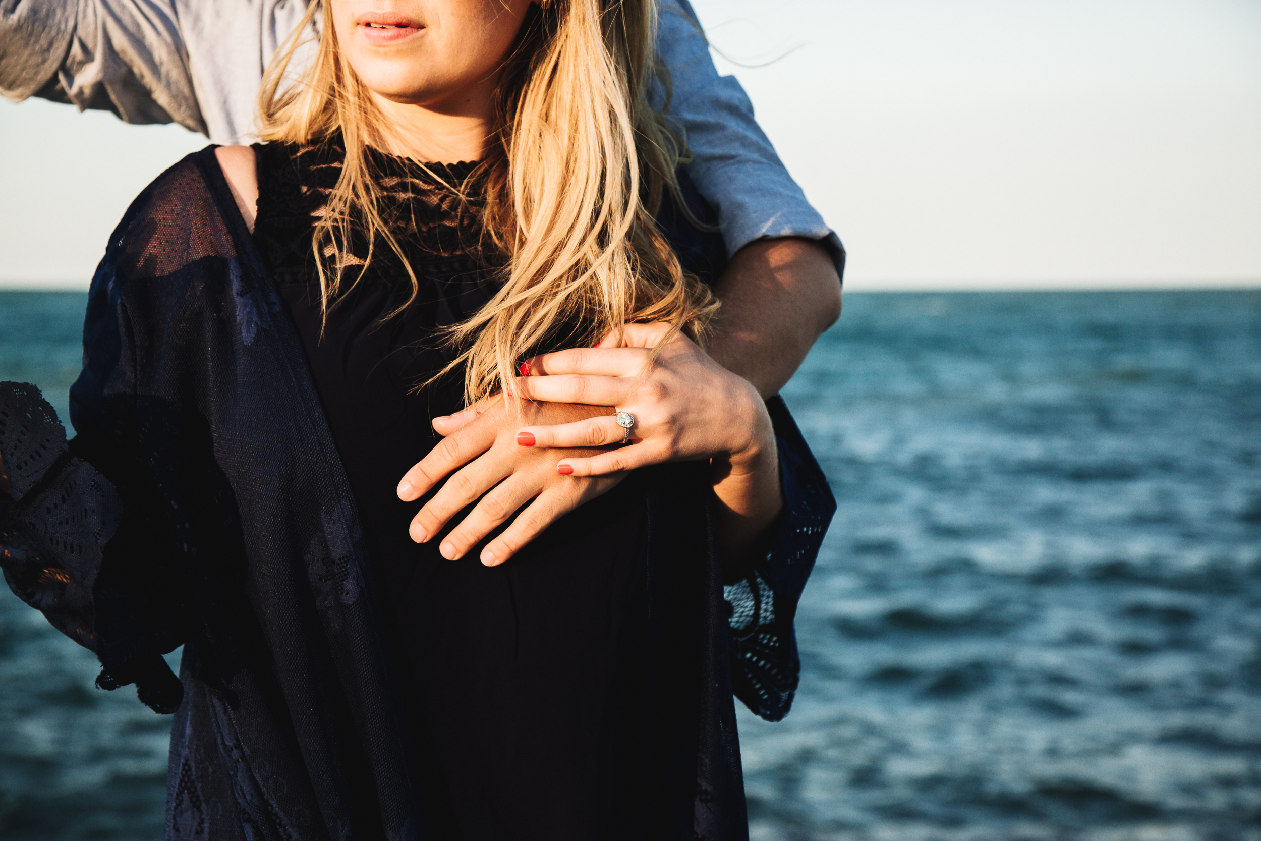 chicago_beach_engagement-7.jpg