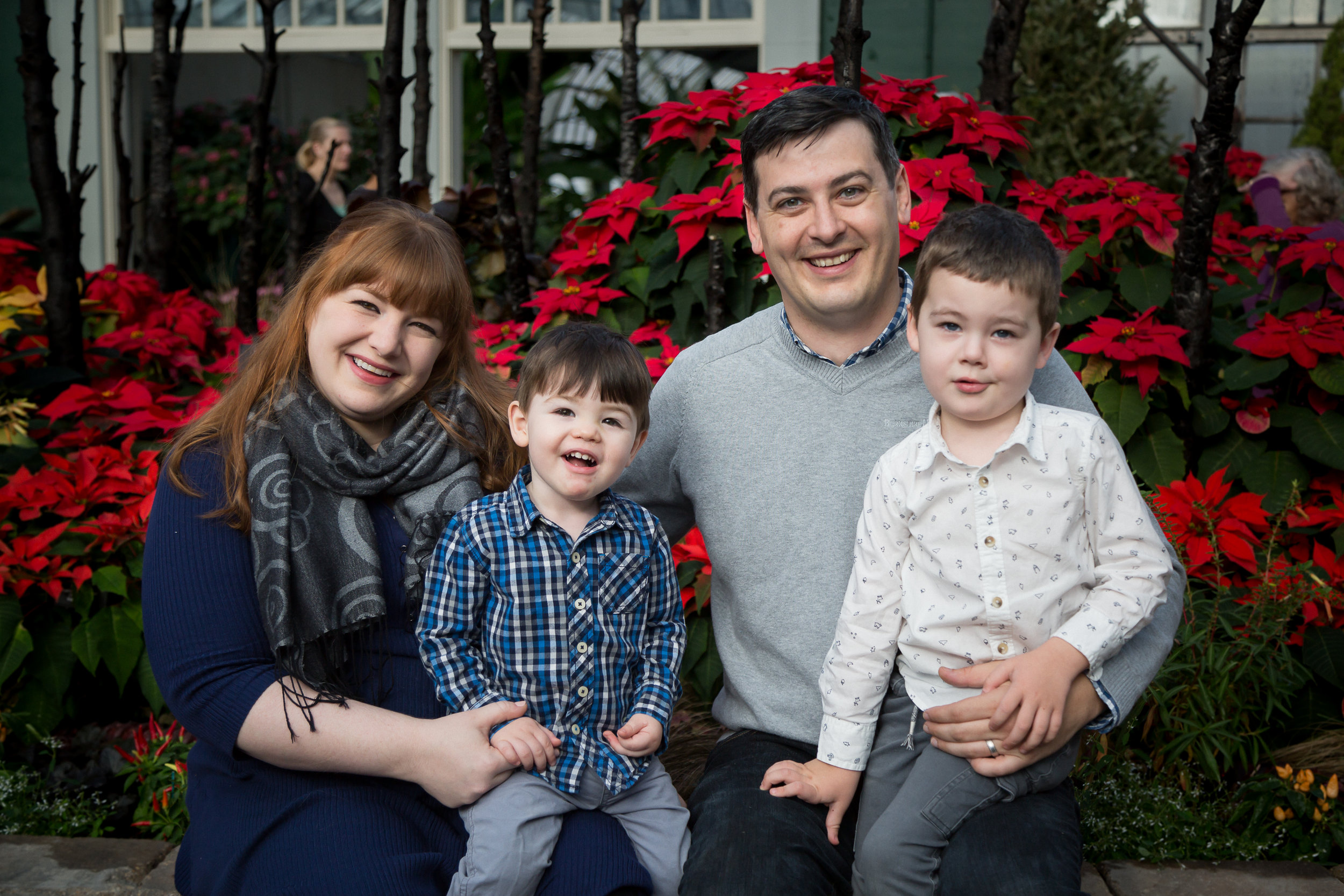 Chicago_Photographer_Garfield_Park_Conservatory_Family_Holiday-1.jpg