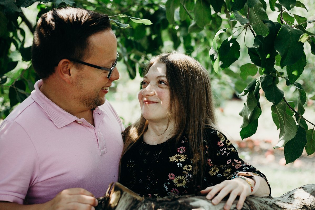 Laura_Suprenant_Photography_Dwarfism_Awareness_Dwarf_Couple_Disabled_Love-3.jpg