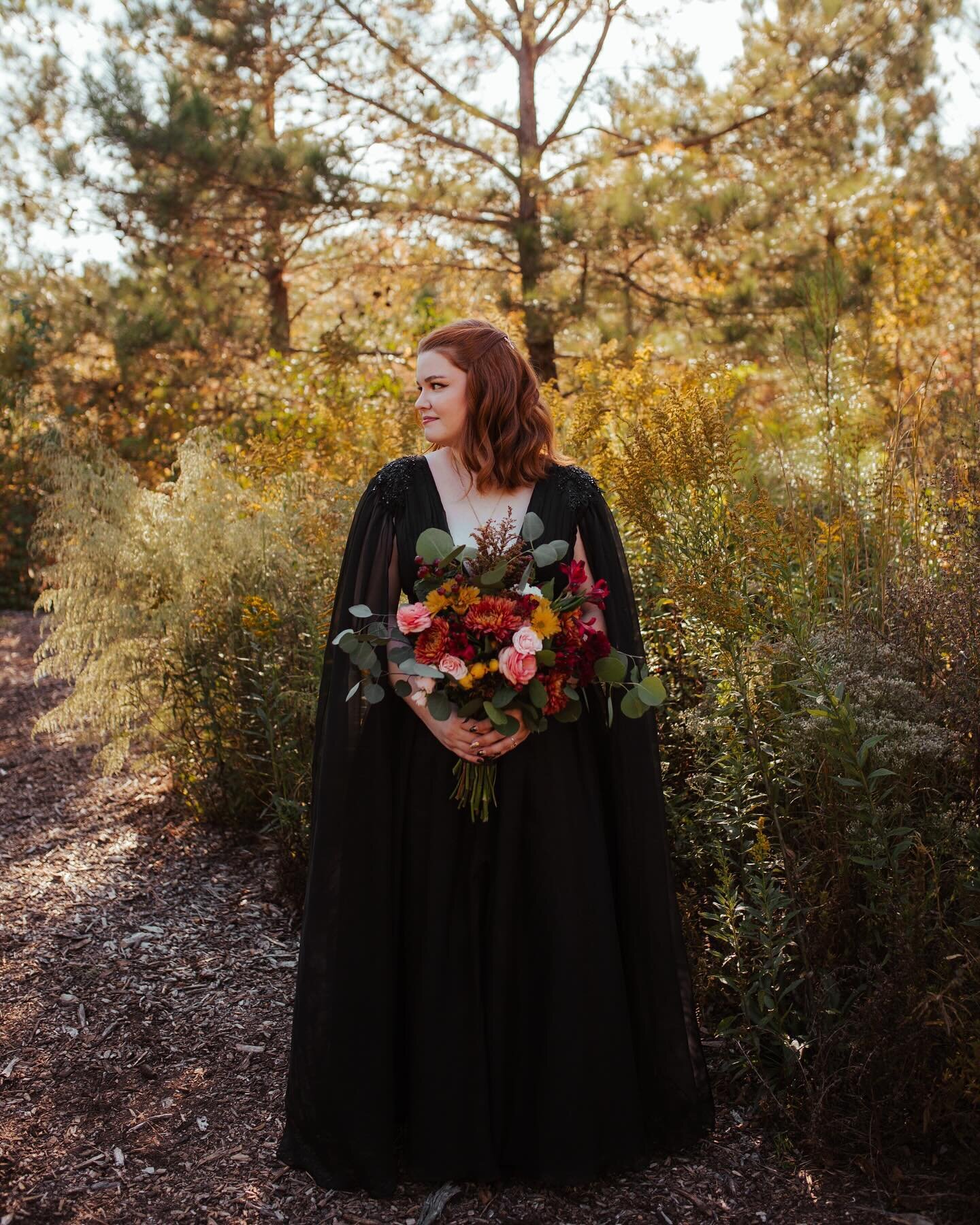 My sister is married! We couldn&rsquo;t have asked for a more beautiful day to celebrate these two, and the LIGHT during their photos was unreal. 🖤✨🫶🏻