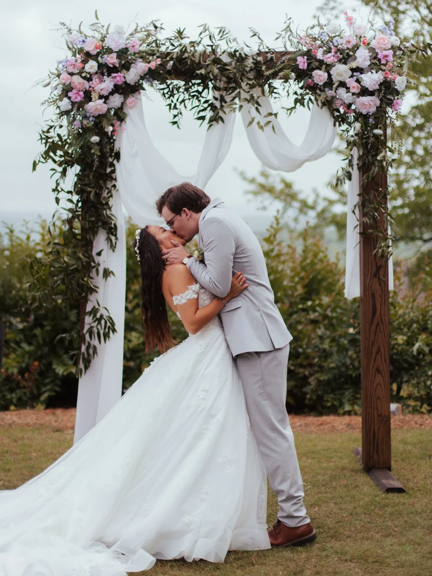 Don&rsquo;t mind me, just reminiscing about all of the magical weddings from 2025 and getting SO excited for all of the weddings ahead in 2026. ✨🤩