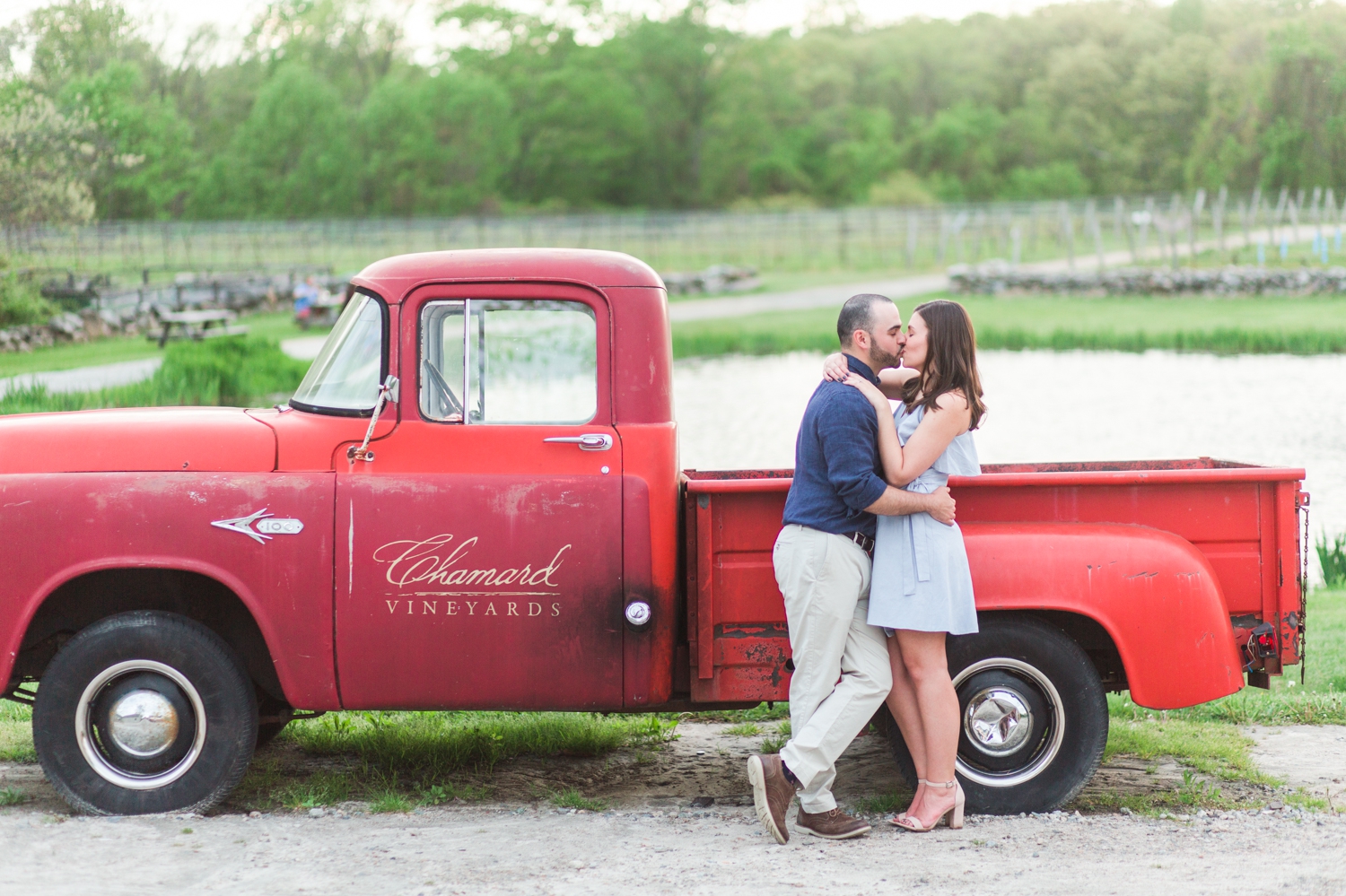 clinton-connecticut-engagement-session-chamard-vineyards-ct-nyc-wedding-photographer-shaina-lee-photography