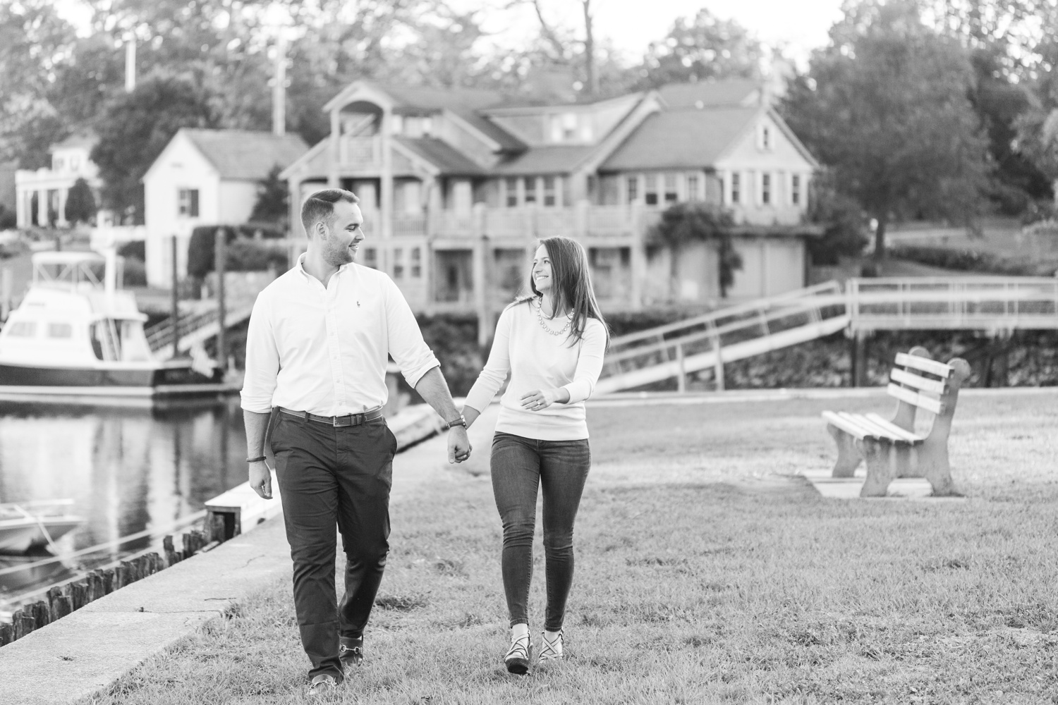 southport-beach-engagement-session-fairfield-ct-top-connecticut-nyc-destination-wedding-photographer-shaina-lee-photography-photo