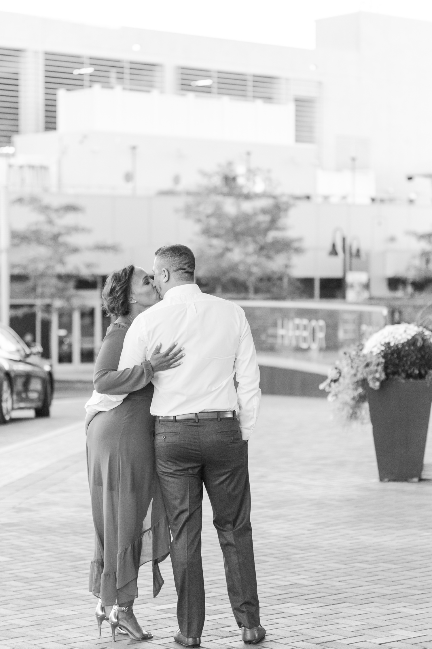 harbor-point-engagement-session-stamford-connecticut-top-ct-nyc-destination-wedding-photographer-shaina-lee-photography-photo