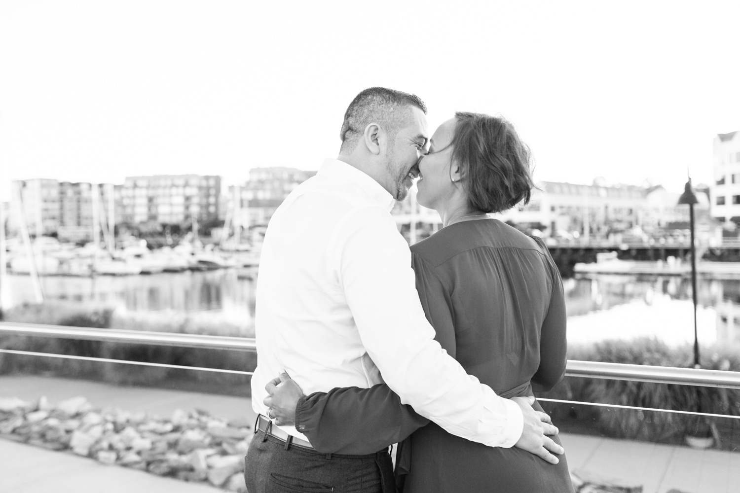 harbor-point-engagement-session-stamford-connecticut-top-ct-nyc-destination-wedding-photographer-shaina-lee-photography-photo