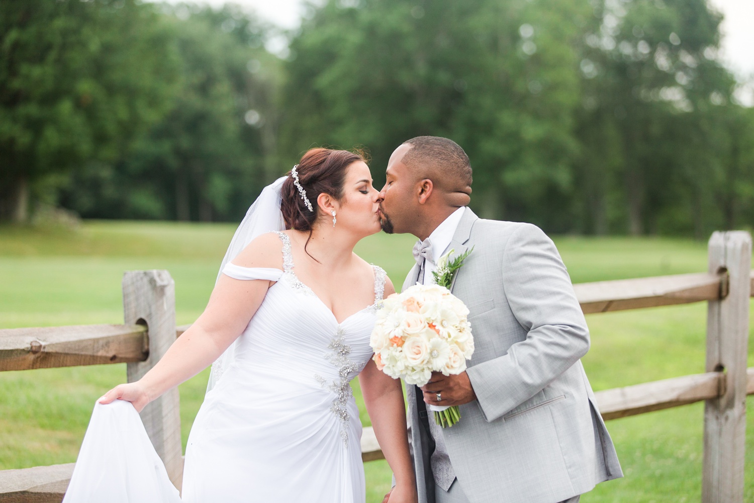 tashua-knolls-wedding-trumbull-connecticut-top-ct-nyc-destination-engagement-photographer-shaina-lee-photography-photo