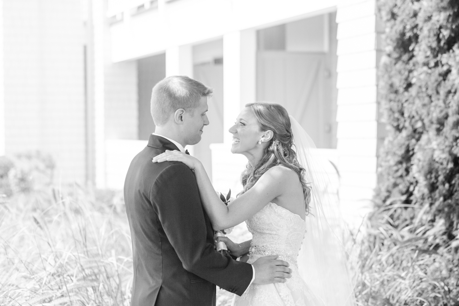 waters-edge-resort-spa-wedding-westbrook-connecticut-top-ct-nyc-destination-engagement-photographer-shaina-lee-photography-photo