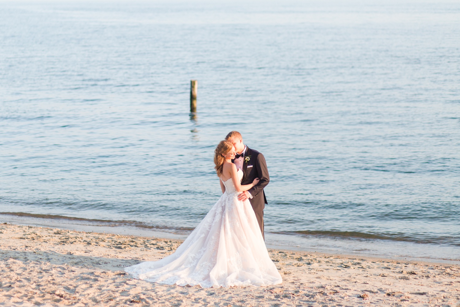 waters-edge-resort-spa-wedding-westbrook-connecticut-top-ct-nyc-destination-engagement-photographer-shaina-lee-photography-photo