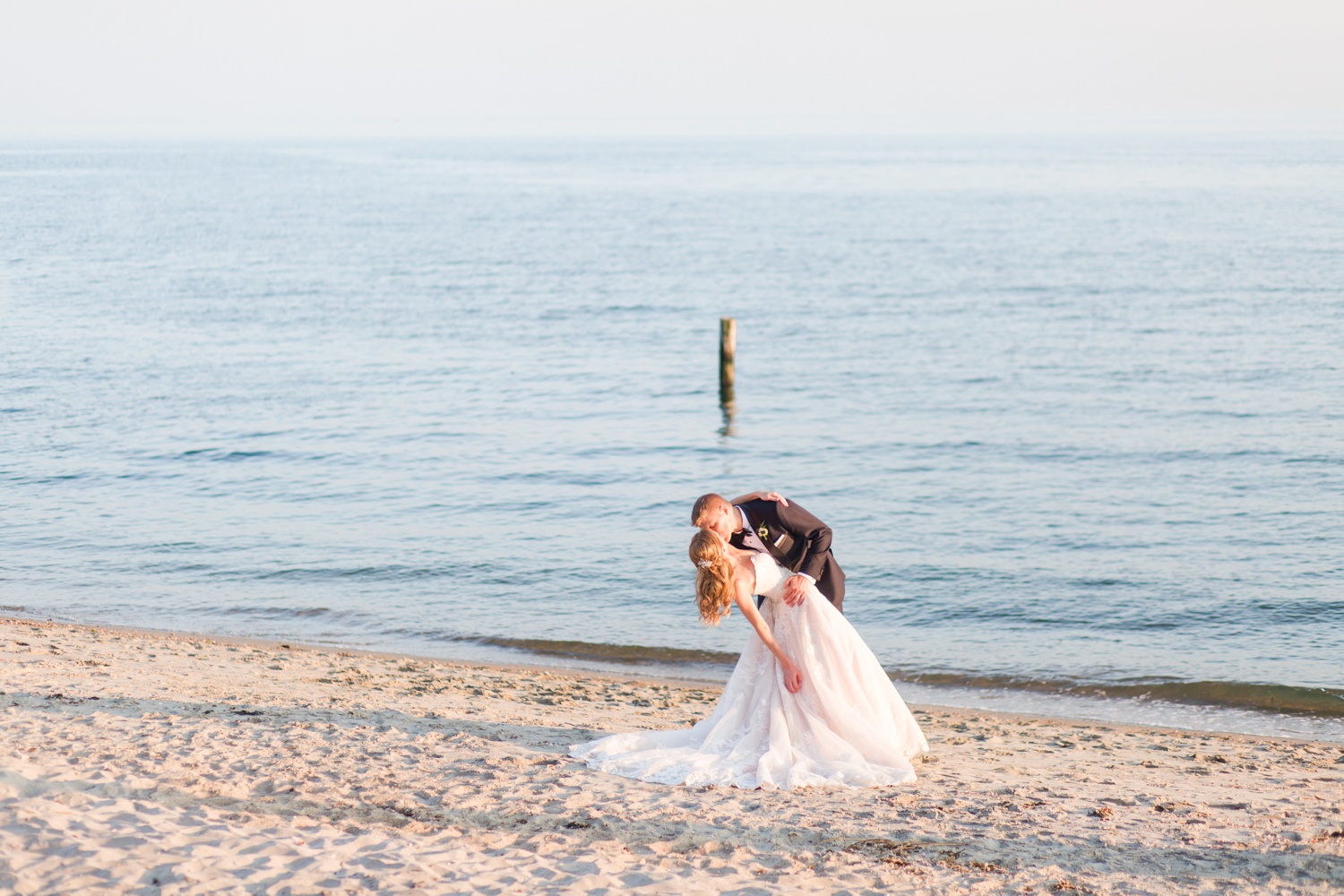 waters-edge-resort-spa-wedding-westbrook-connecticut-top-ct-nyc-destination-engagement-photographer-shaina-lee-photography-photo