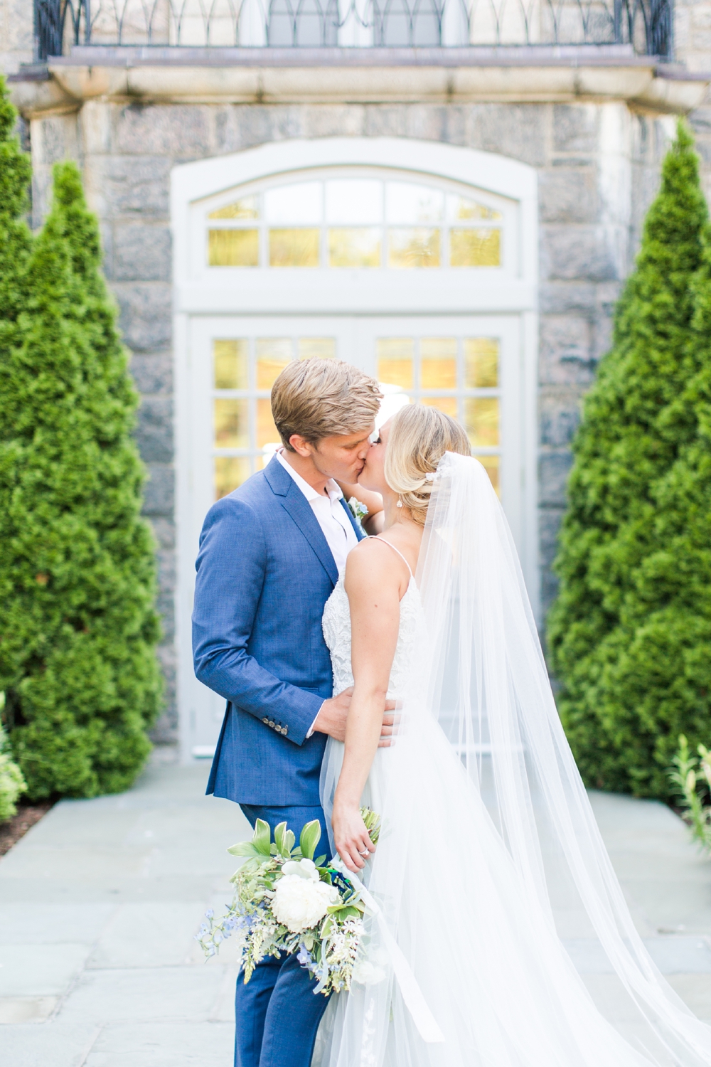 wainwright-house-dusty-blue-wedding-rye-new-york-connecticut-photographer-shaina-lee-photography-photo