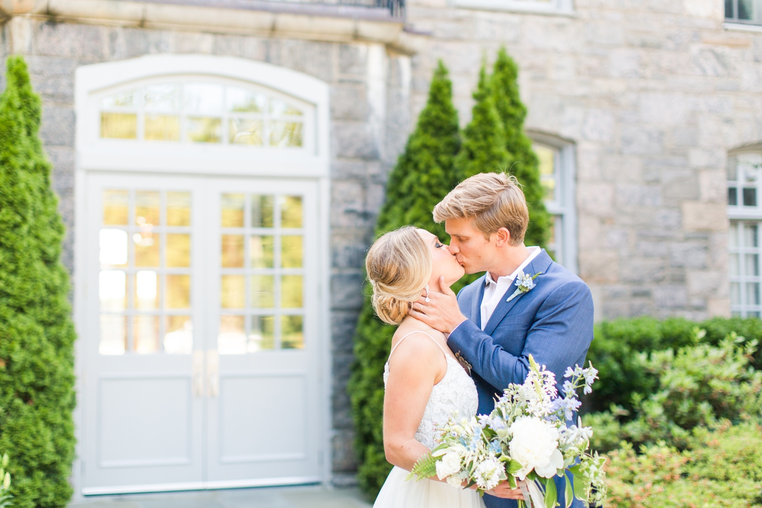 wainwright-house-dusty-blue-wedding-rye-new-york-connecticut-photographer-shaina-lee-photography-photo