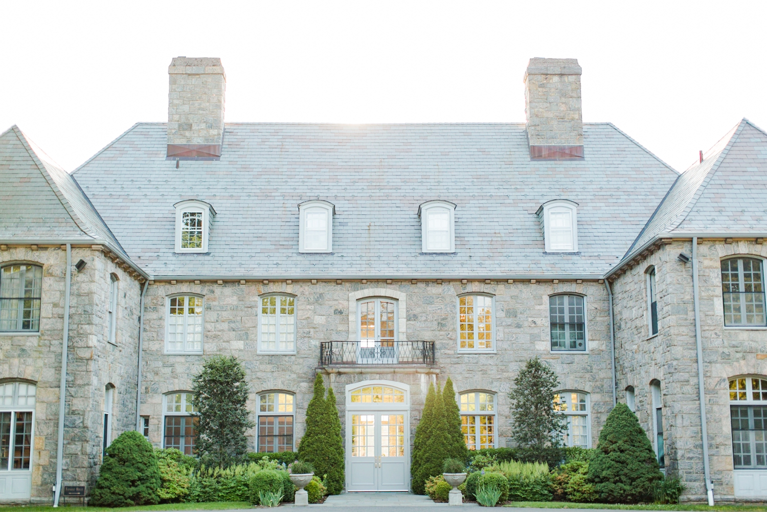 wainwright-house-dusty-blue-wedding-rye-new-york-connecticut-photographer-shaina-lee-photography-photo