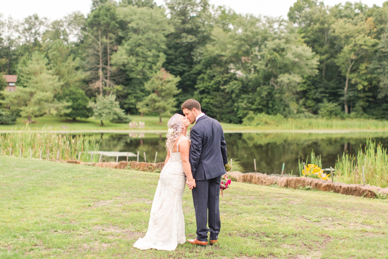 the-lake-house-wedding-wolcott-connecticut-new-york-hawaii-photographer-shaina-lee-photography-photo