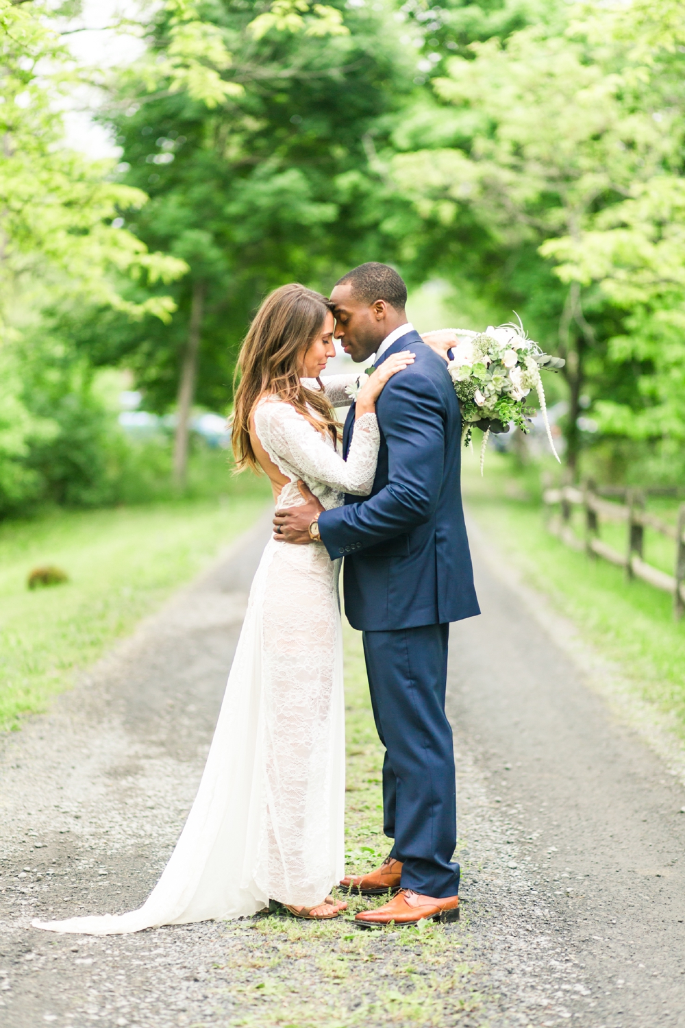 red-oak-weddings-published-boho-farmhouse-wedding-coxsakie-new-york-connecticut-engagement-photographer-shaina-lee-photography-photo