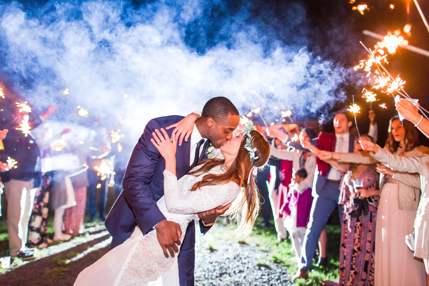red-oak-weddings-published-boho-farmhouse-wedding-coxsakie-new-york-connecticut-engagement-photographer-shaina-lee-photography-photo