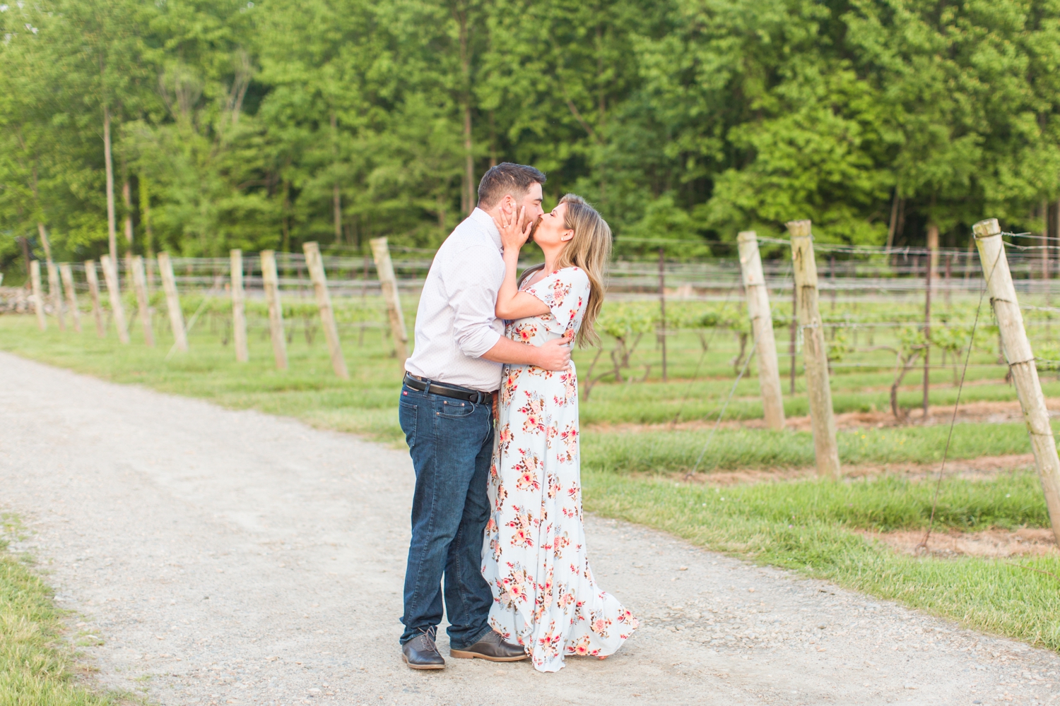 chamard-vineyards-engagement-session-clinton-connecticut-wedding-photographer-shaina-lee-photography-photo