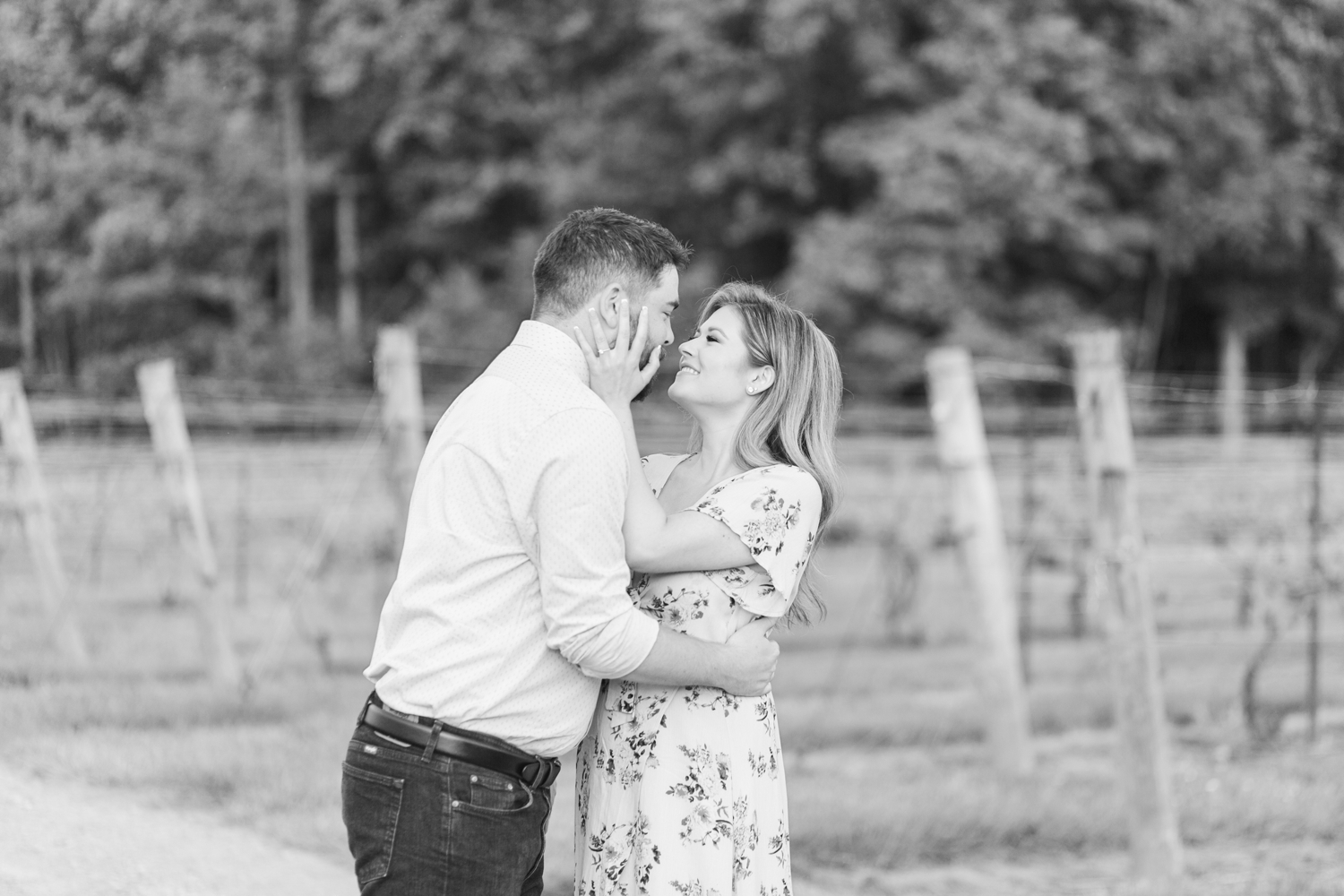 chamard-vineyards-engagement-session-clinton-connecticut-wedding-photographer-shaina-lee-photography-photo