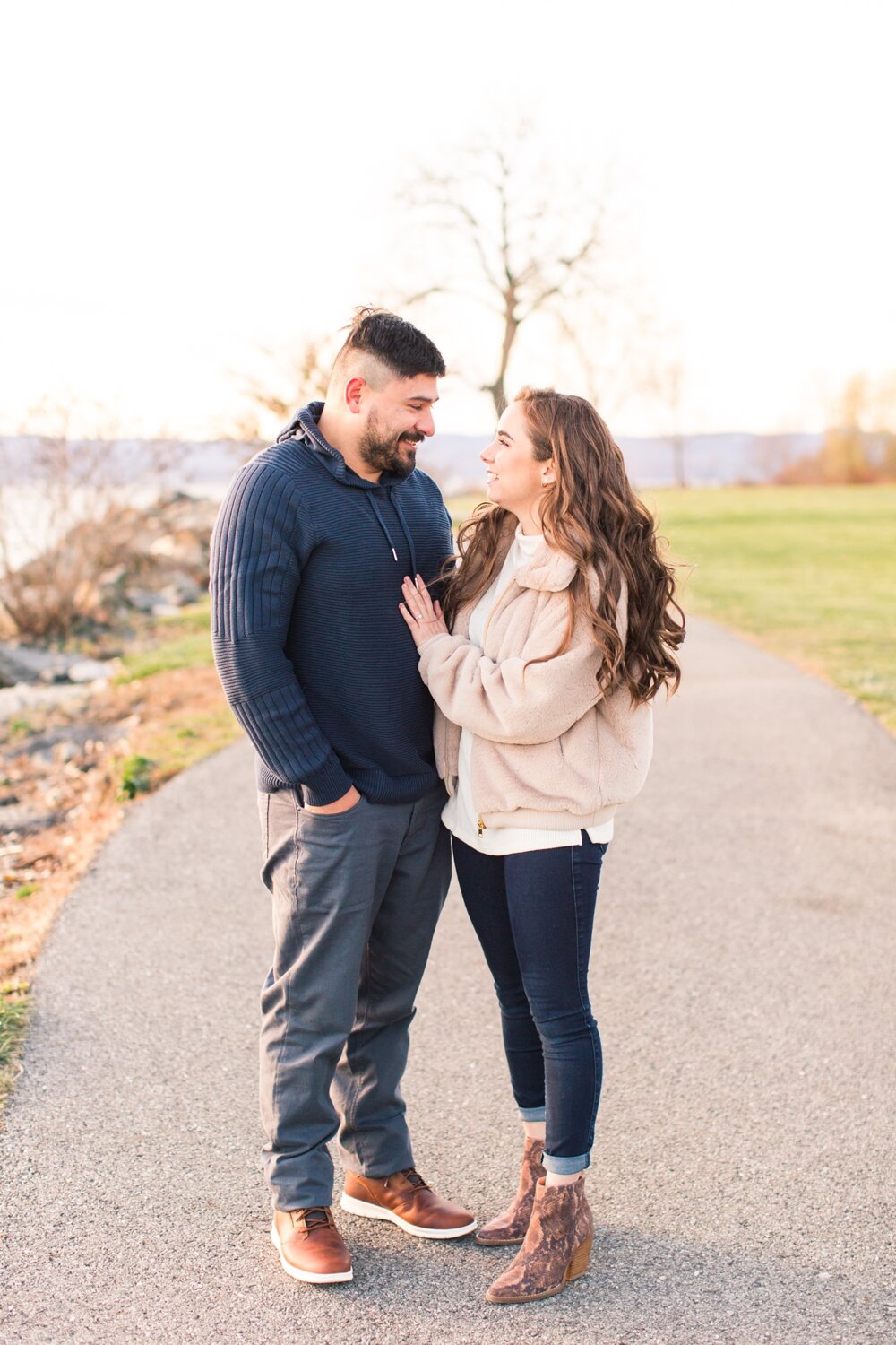 croton-landing-park-engagement-session-croton-on-hudson-ny-connecticut-wedding-photographer-shaina-lee-photography-photo