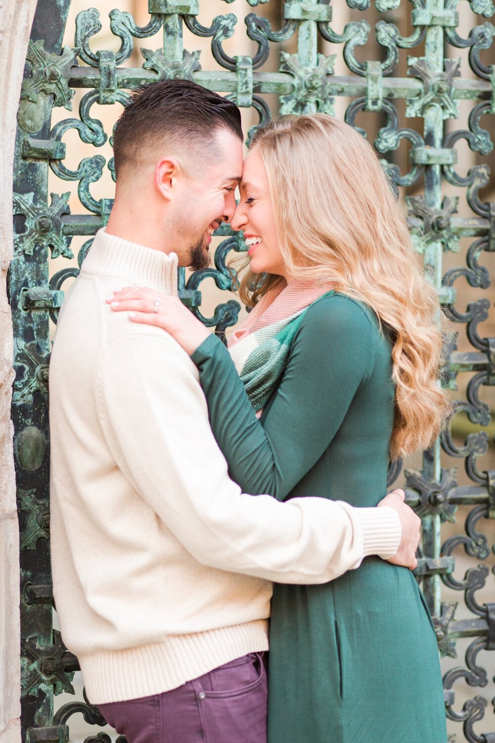 yale-university-engagement-session-new-haven-connecticut-wedding-photographer-christine-brett-shaina-lee-photography-photo