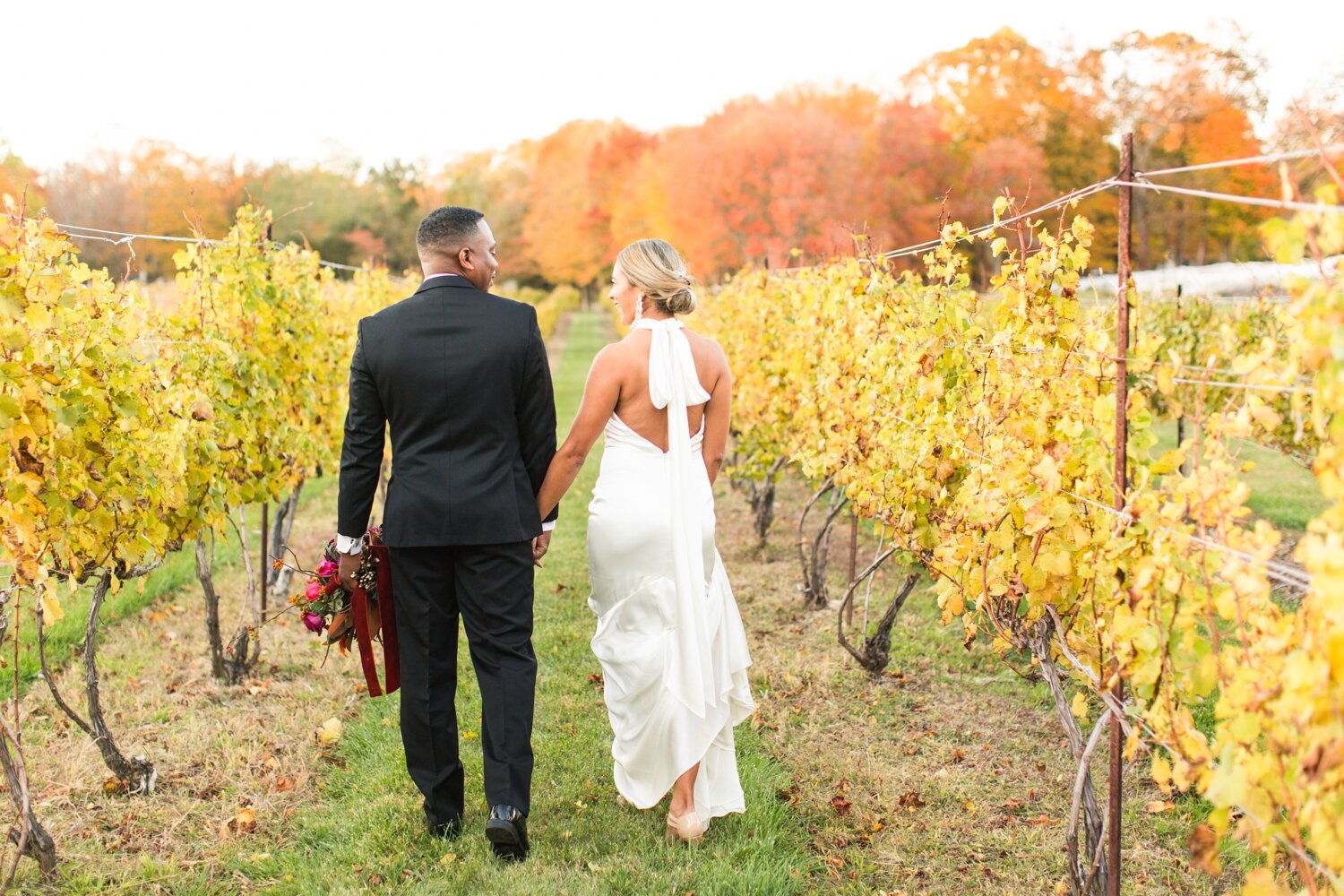 chamard-vineyards-fall-wedding-clinton-connecticut-shaina-lee-photography-photo