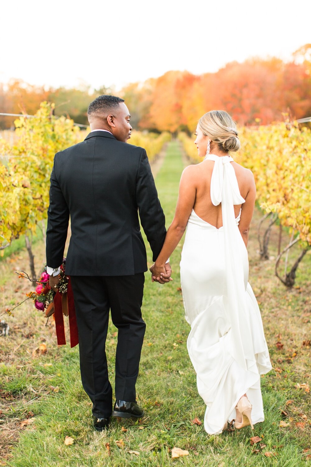 chamard-vineyards-fall-wedding-clinton-connecticut-shaina-lee-photography-photo