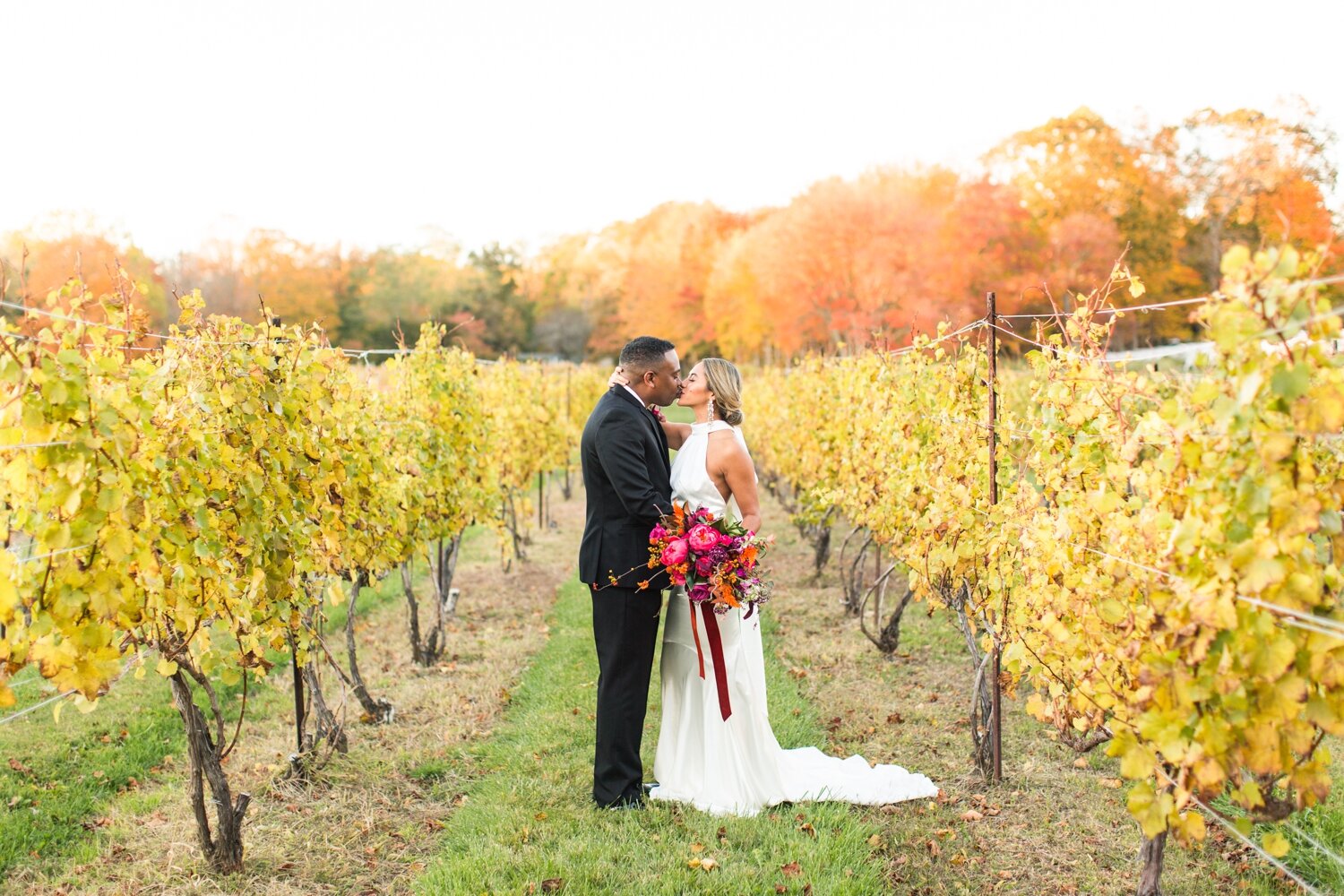 chamard-vineyards-fall-wedding-clinton-connecticut-photographer-shaina-lee-photography-photo