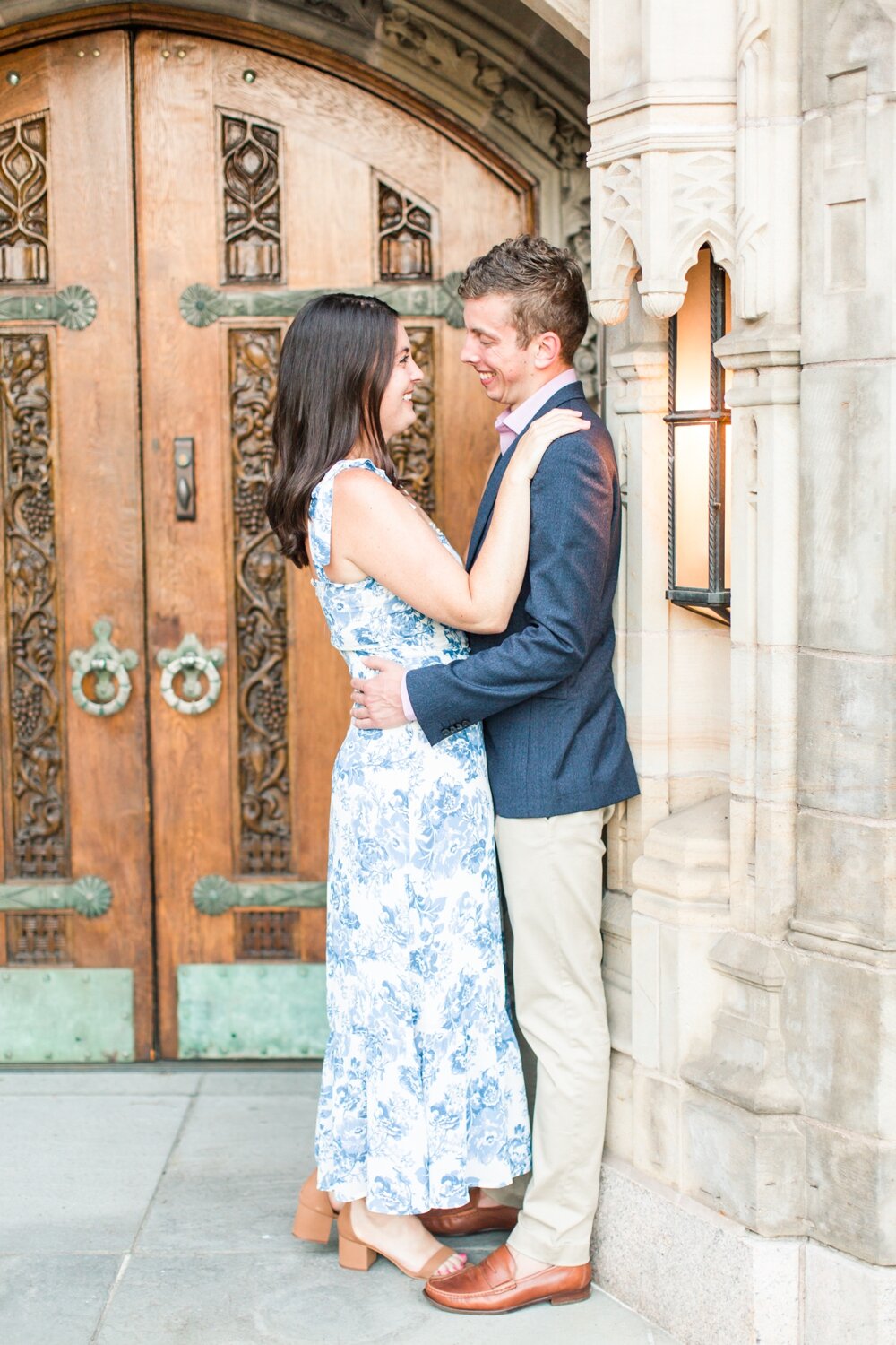 yale-university-engagement-session-new-haven-connecticut-wedding-photographer-maggie-george-shaina-lee-photography-photo