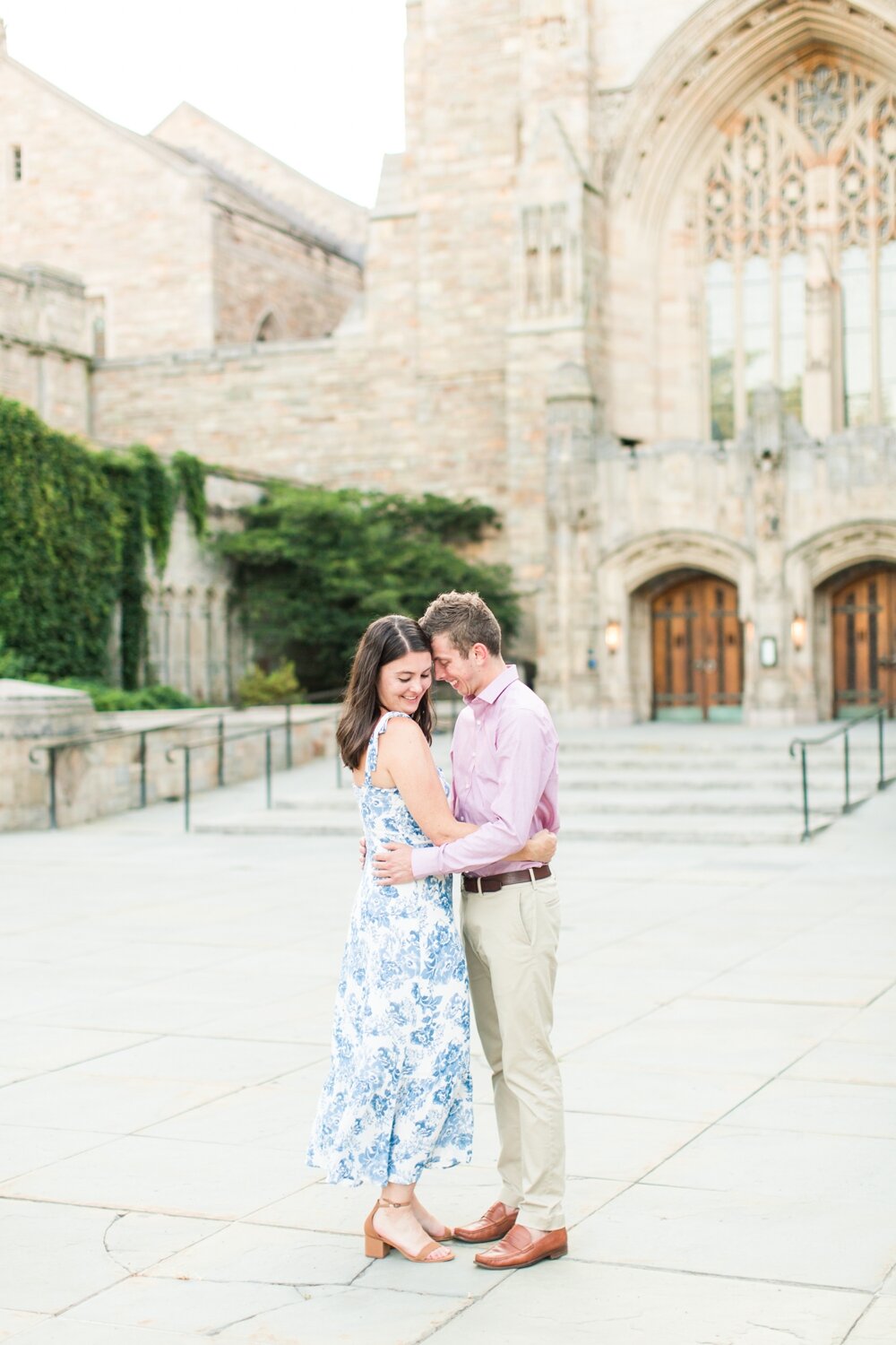 yale-university-engagement-session-new-haven-connecticut-wedding-photographer-maggie-george-shaina-lee-photography-photo