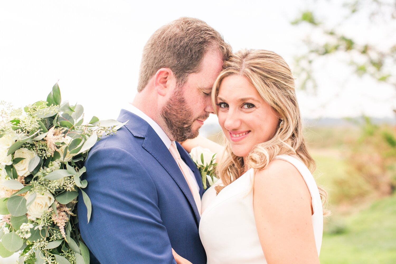 the-inn-at-longshore-intimate-wedding-westport-connecticut-photographer-laura-mike-shaina-lee-photography-photo