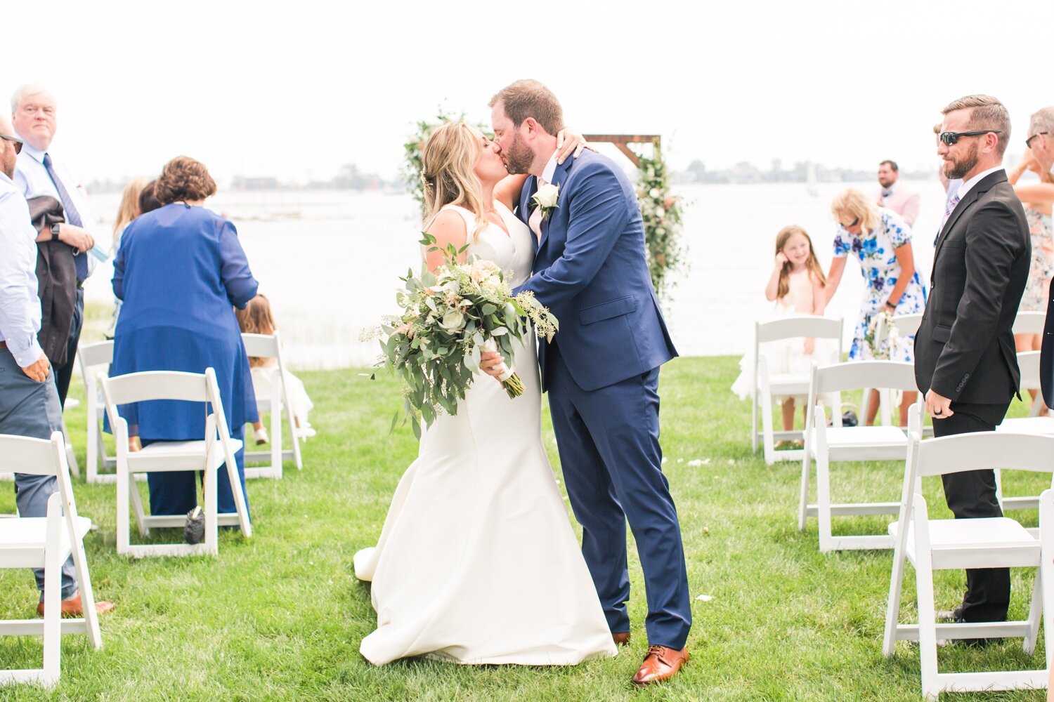 the-inn-at-longshore-intimate-wedding-westport-connecticut-photographer-laura-mike-shaina-lee-photography-photo