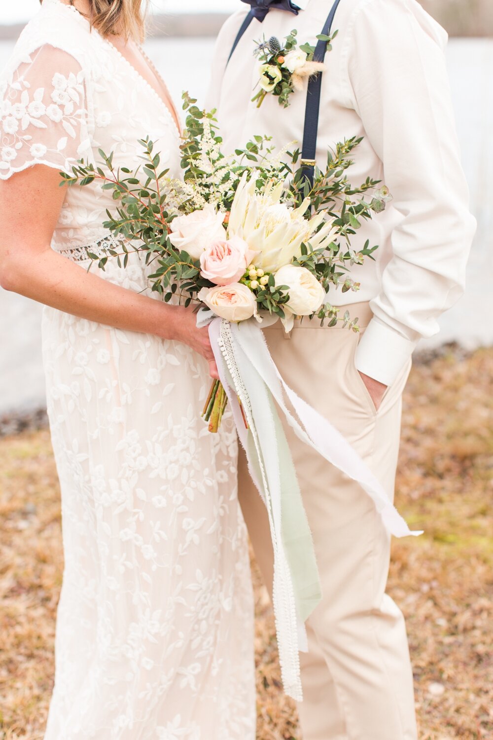 airbnb-wedding-pachaug-pond-bridal-bouquet